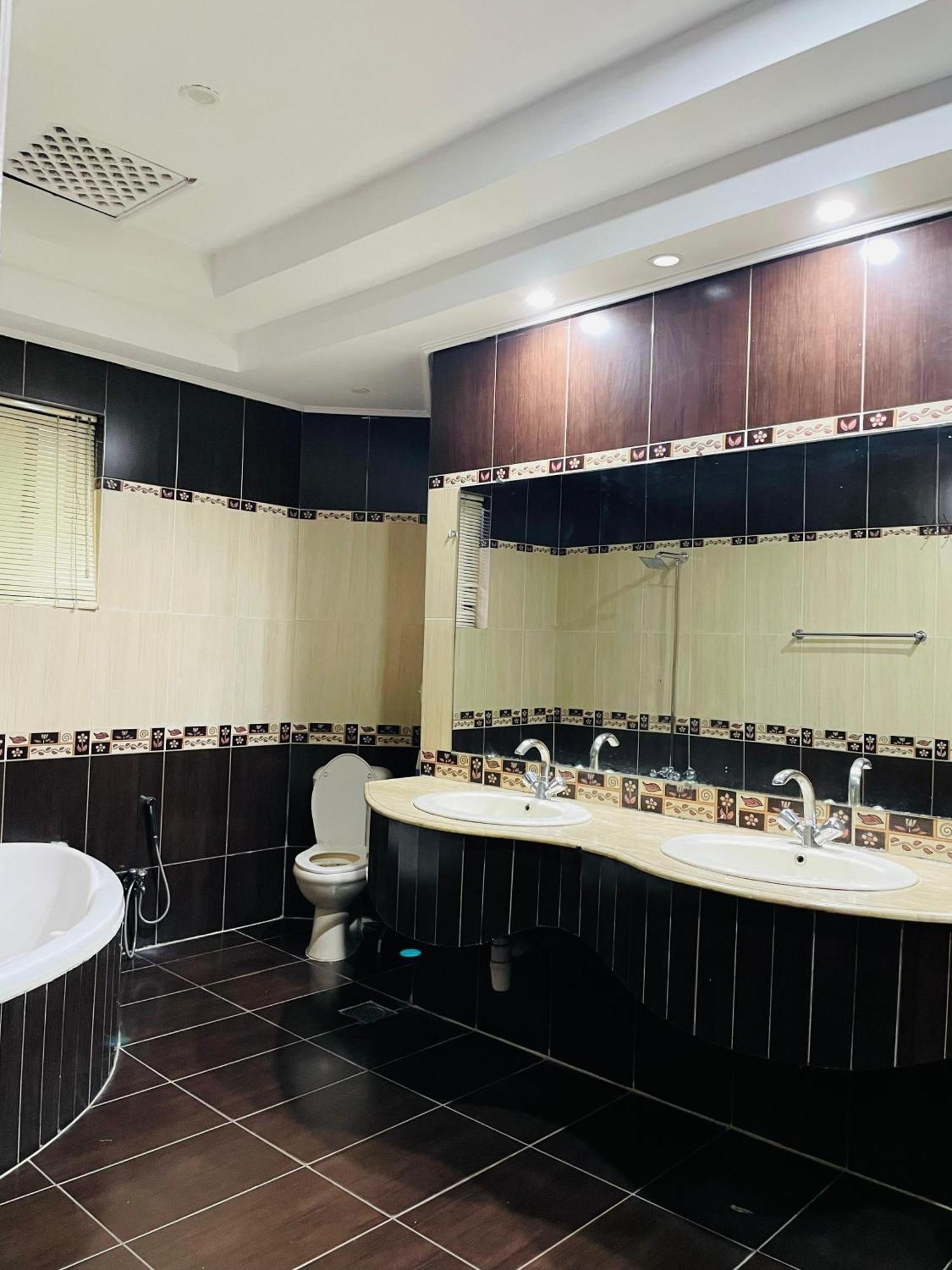 Executive Galaxy Guest House Islamabad Zewnętrze zdjęcie
