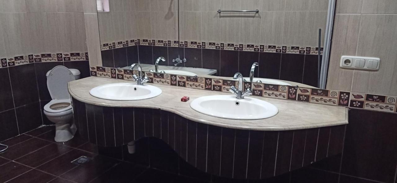 Executive Galaxy Guest House Islamabad Zewnętrze zdjęcie