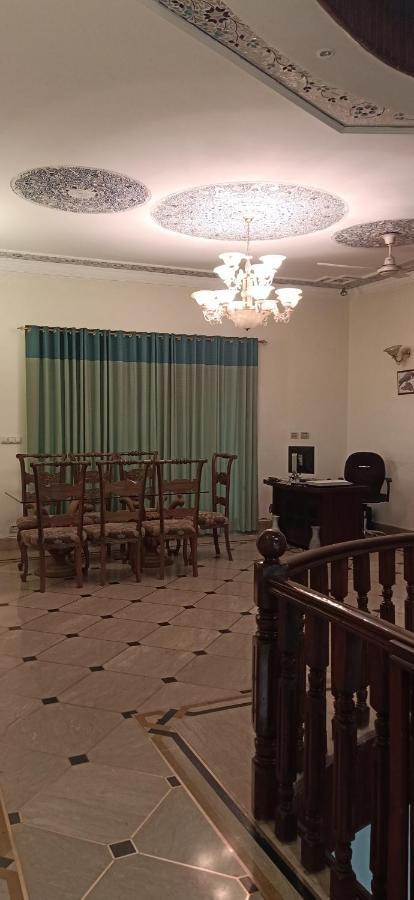 Executive Galaxy Guest House Islamabad Zewnętrze zdjęcie